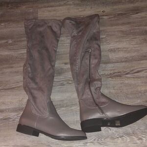 Bamboo gray over the knee boots. Sz 7 NWOT